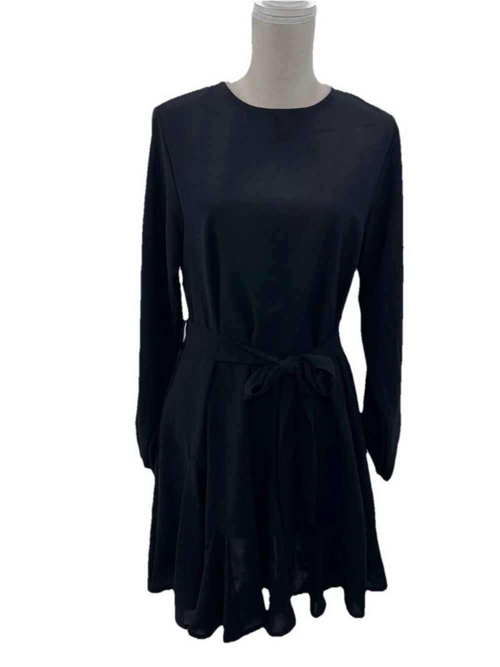 Fashion Black Long-Sleeve Tie-Waist Fit Flare Dress